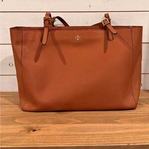 Tory Burch Tan buckle tote